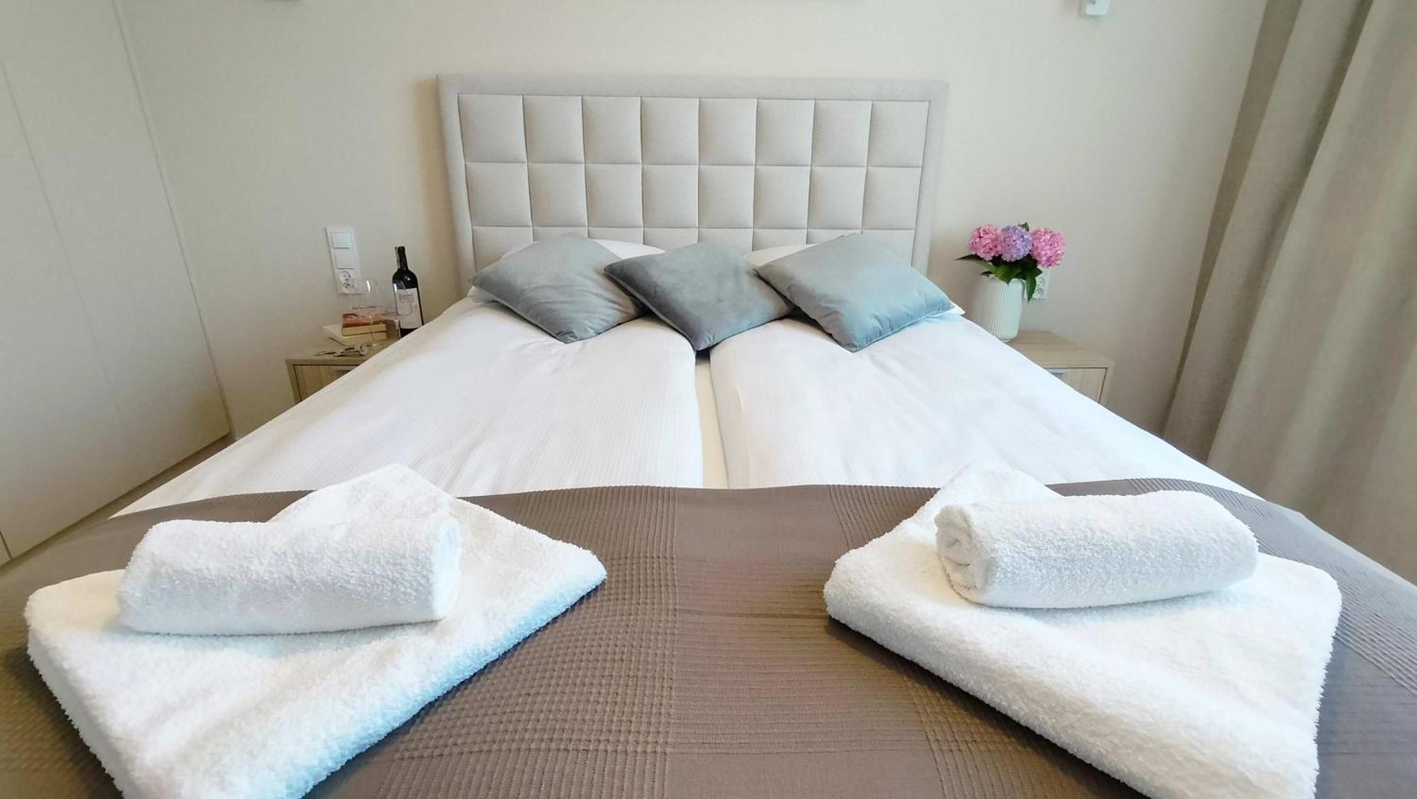 Cicha Przystan Apartamenty Whiteblue Sauna&Fitness&Parking Kolobrzeg Exterior photo