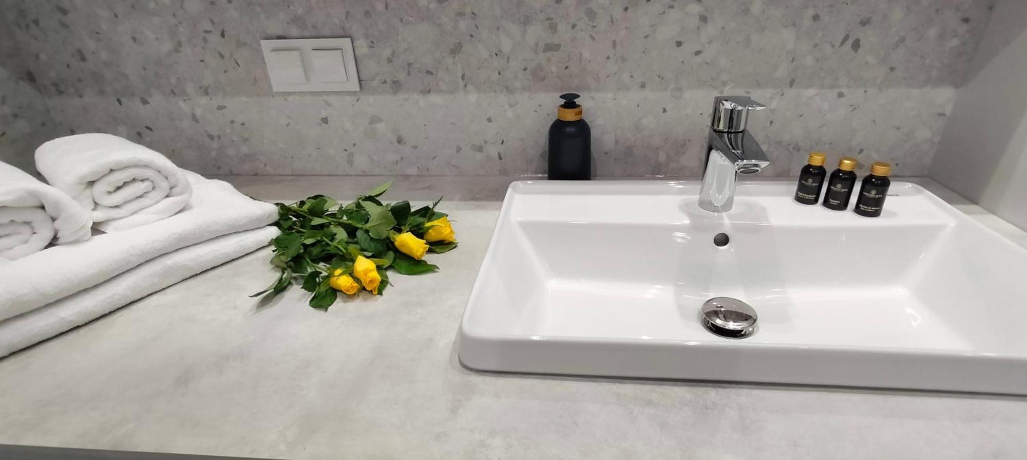Cicha Przystan Apartamenty Whiteblue Sauna&Fitness&Parking Kolobrzeg Exterior photo